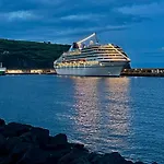Ladomar Avenida * Horta (Azores)