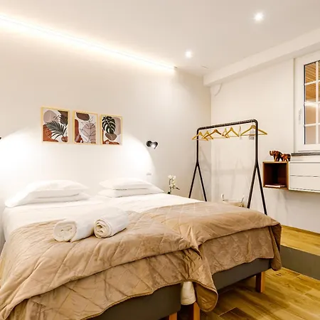 Ladomar Avenida Horta (Azores)